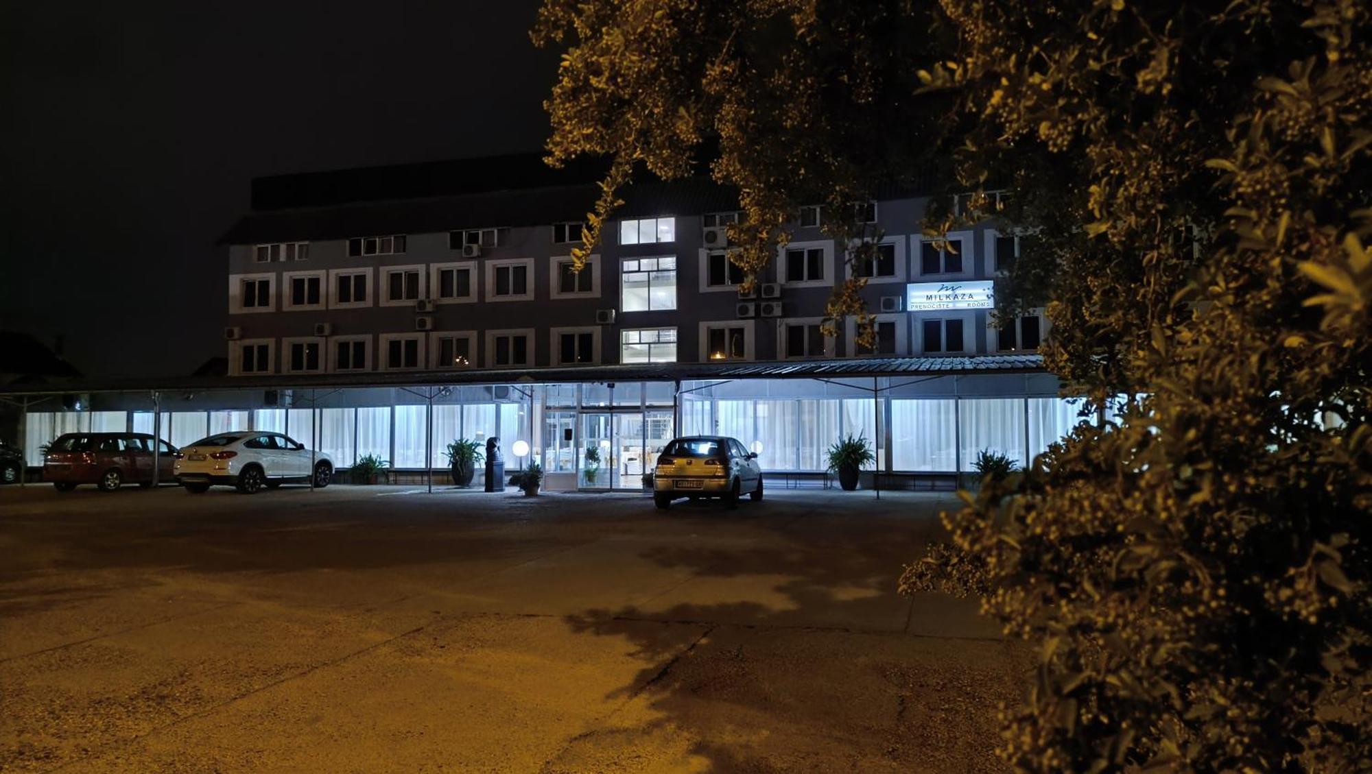 Hostel Milkaza Novi Sad Eksteriør billede