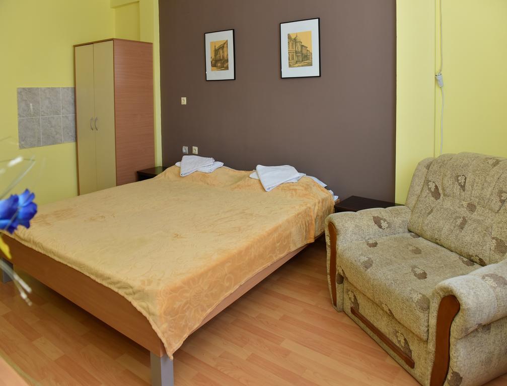 Hostel Milkaza Novi Sad Eksteriør billede