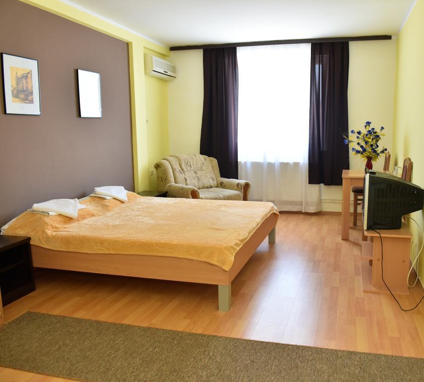 Hostel Milkaza Novi Sad Eksteriør billede
