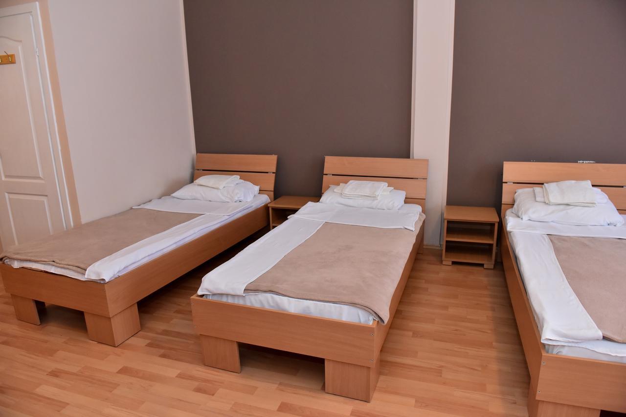 Hostel Milkaza Novi Sad Eksteriør billede