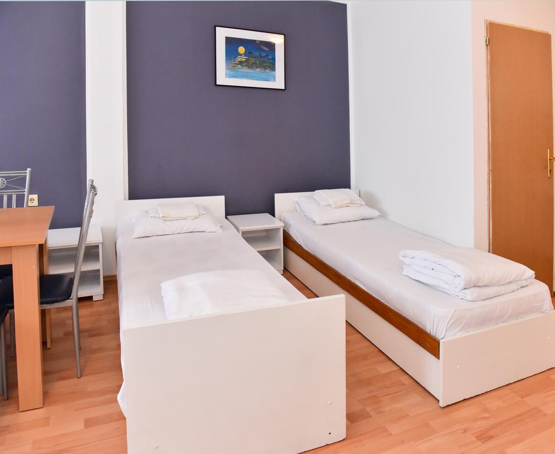Hostel Milkaza Novi Sad Eksteriør billede
