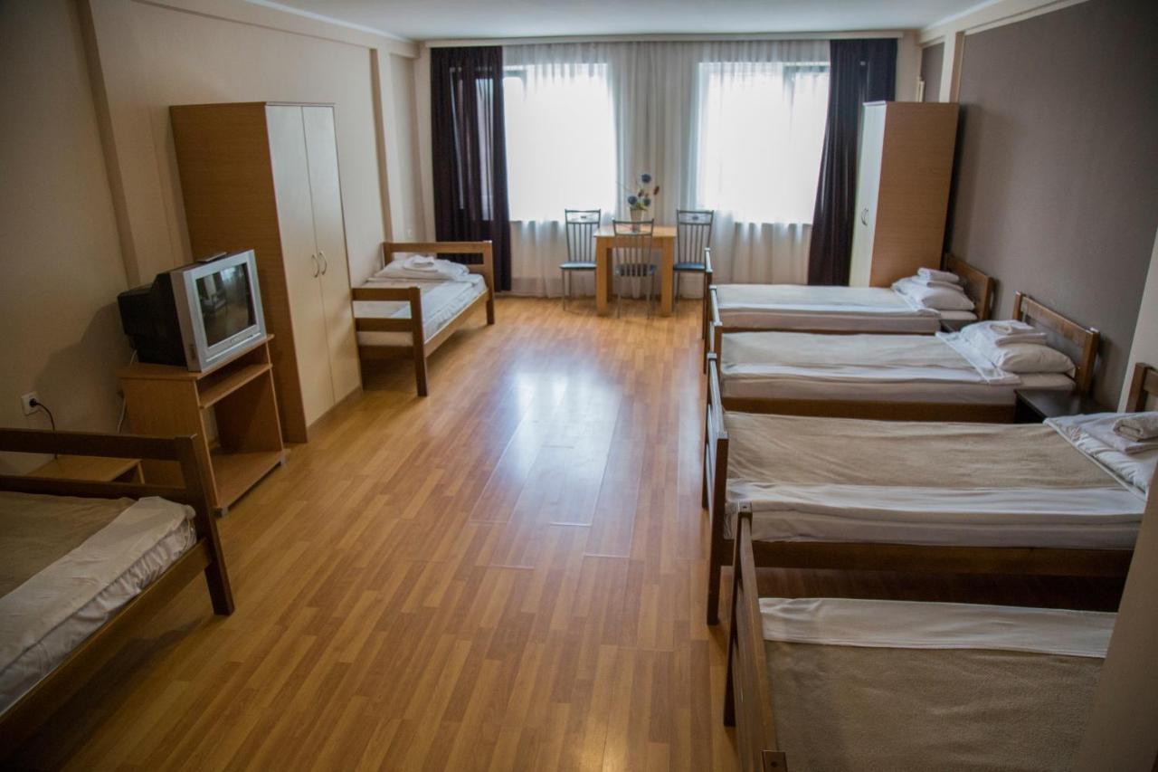 Hostel Milkaza Novi Sad Eksteriør billede