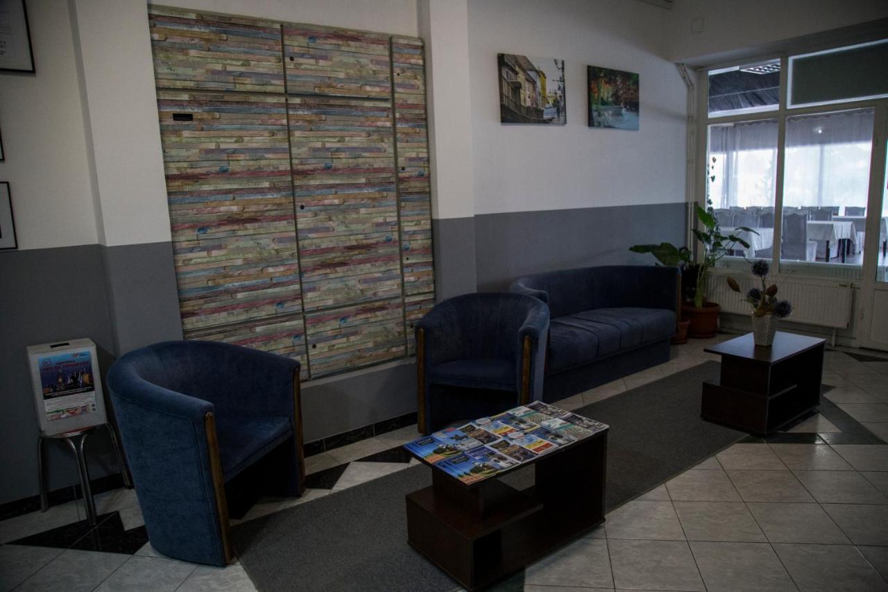 Hostel Milkaza Novi Sad Eksteriør billede