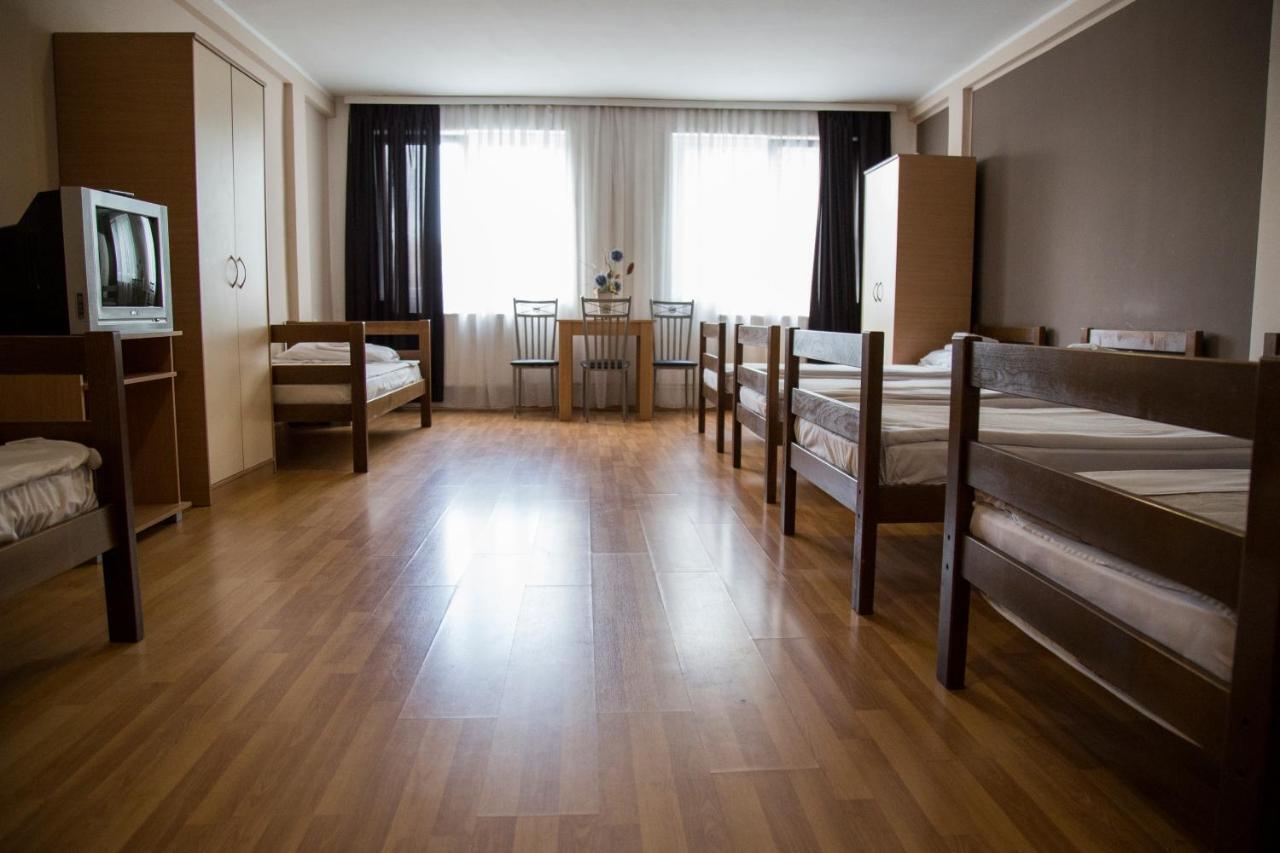 Hostel Milkaza Novi Sad Eksteriør billede