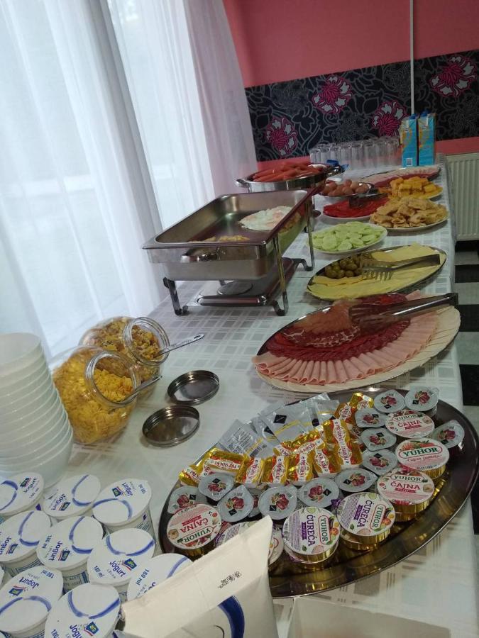 Hostel Milkaza Novi Sad Eksteriør billede